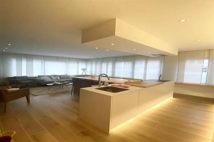 3-Bedroom Apartment In Middelkerke 0*,